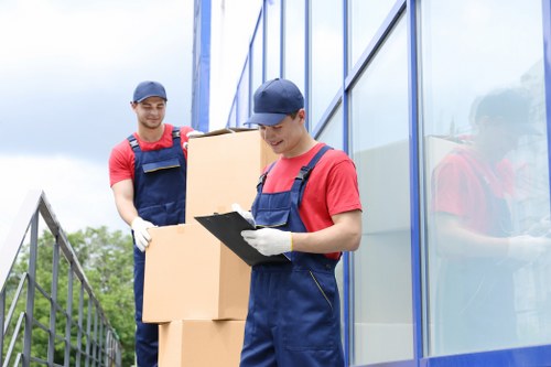 Customer reviewing Cubitttown Storage terms and booking details
