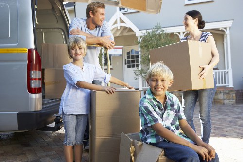 Efficient moving service for homes and businesses in Cubitt Town